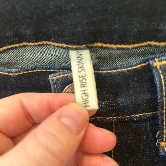 Rag & Bone High Rise Skinny Jeans - Picture 3 of 12